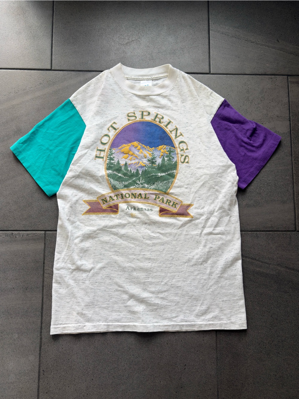 Vintage Single Stitch Color block Sleeve Tee-Hot Springs National Park - Size L